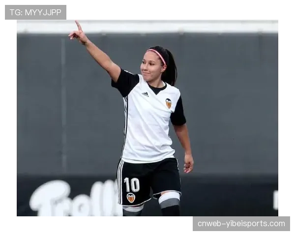 瓦伦西亚女足举办赛前新闻发布会,主帅强调防守纪律 瓦伦西亚女足举办赛前新闻发布会,主帅强调防守纪律